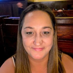 Meet your Posher, Elaine